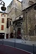 Entrée rue de l'Hôtel-Dieu.