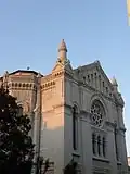 Façade sud de la Basilique