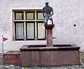 Fontaine en grès et statue de Poséidon dans la cour de la Basler Hof à Fribourg-en-Brisgau&nbsp;(de).