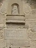 Chapelle Notre-Dame-de-Bonté, statue de la façade.