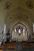La nef et le chœur.