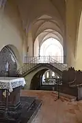 Accès à la crypte.
