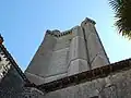 Le flanc nord et la tourelle d'escalier.
