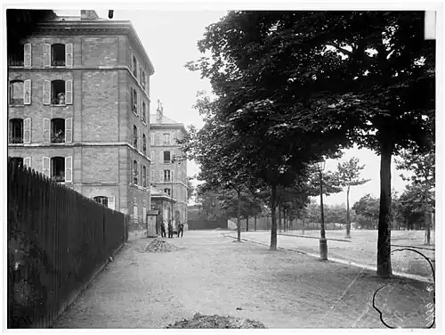 Bastion n°85 (porte d'Ivry) sur le boulevard Kellermann vers 1910-1913, par Eugène Atget.
