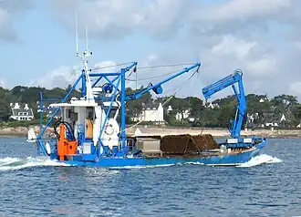 Bateau ostréicole à La Trinité-sur-Mer.