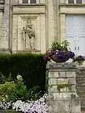 Façade, figure allégorique de la Justice