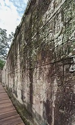 Grand bas-relief.