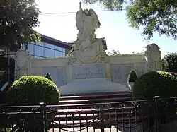 Monument aux morts.