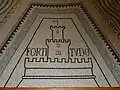 Mosaïque représentant le symbole de la force (forteresse)
