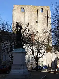 Donjon du château de Beaugency