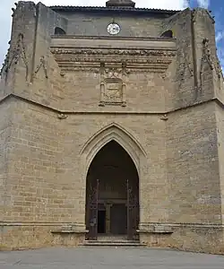 La façade.