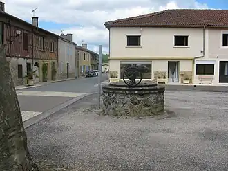 Un ancien puits