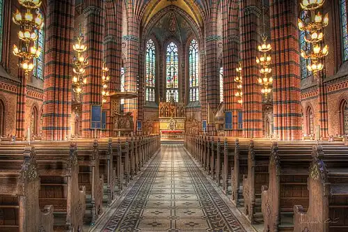 L'intérieur.