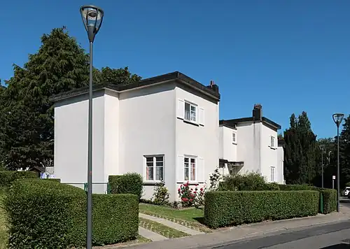 Avenue de la Lesse no&nbsp;10 et 8.