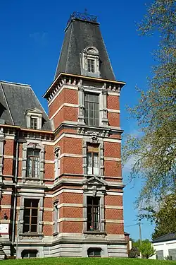 La tour.