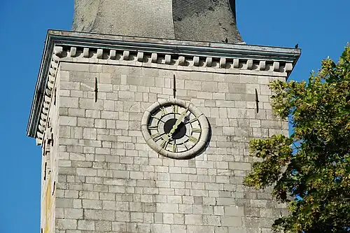 L'horloge.