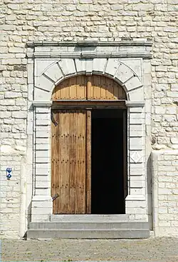 Le portail de 1746.