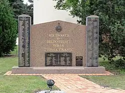 Monument aux morts.