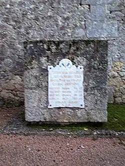 Le monument aux morts dans le cimetière (oct.&nbsp;2012).