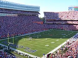 Photo du Ben Hill Griffin Stadium lors d'un match de football américain.