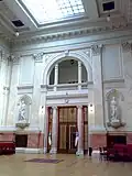 L'intérieur du bâtiment