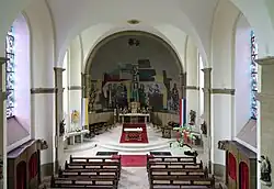 Vue intérieure de l'église Saint-Jean.