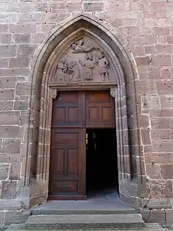 Tympan du portail d'entrée « Adoration des Mages » (XIVe).