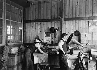 Vérification des machines, Berliner Gramophone Company, Montréal, 1910
