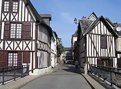Ancien emplacement d'une porte de la ville.