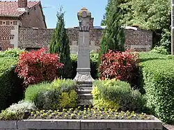 Monument aux morts.