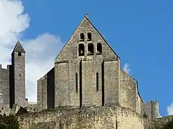 Le clocher-mur.
