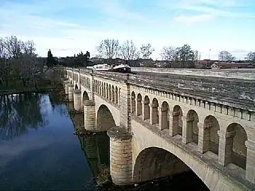 Le pont-canal de Béziers sur l'Orb.