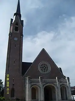 L'église, façade est.