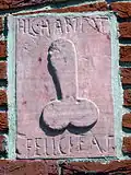 Ici réside la bonne fortune. Le phallus représente ici la prospérité et préserve de la malchance (Ier&nbsp;siècle, Pompéi).