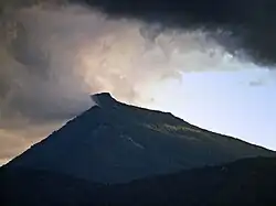 Vue du San Petrone depuis le col de Bigorno.