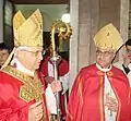 Bashar Matti Warda avec Maurizio Malvestiti durant la Vigile nocturne de Pentecôte dans la cathédrale de Lodi, le 14 mai 2016.