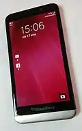 BlackBerry Z30 (en), un smartphone à écran tactile BlackBerry 10.