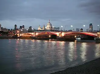 Les photos du pont sur Commons