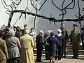 Cérémonie pour le 65e&nbsp;anniversaire de la libération des camps sur le site du Judenlager de Blechhammer