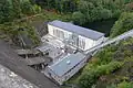 La centrale hydroélectrique en contrebas du barrage