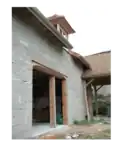 Bloc de chanvre et menuiserie.