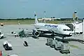 Boeing 757-200 Sun d'Or immatriculé 4X-EBO à Budapest en 2006