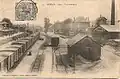 La gare vers 1910: on remarque à droite les voies métriques de la ligne Le Catelet-Guise.