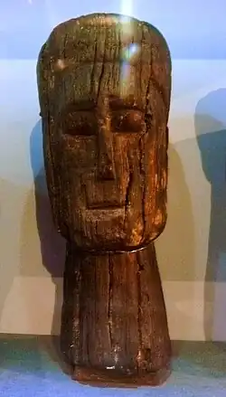 Bois sculpté des sources de la Seine, musée archéologique de Dijon.