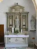 Autel latéral.