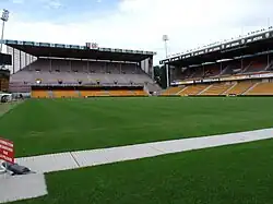 Stade vide