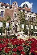 L'Hôtel de ville.