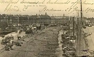 Cales du quai de la Douane à Bordeaux.