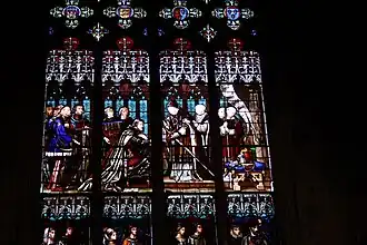 Vitrail des Rois, représentation du Prince Noir agenouillé devant l'évêque Amanieu.