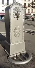 Borne fontaine